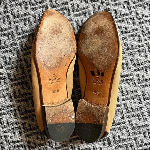 GUCCI Horsebit Accent Tan and Brown Loafers - Sz 9 - Picture 13 of 14